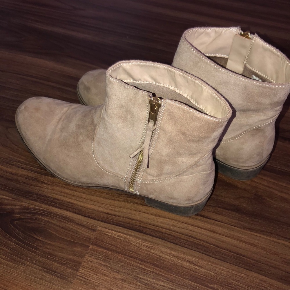 Women’s booties